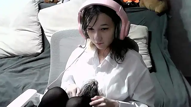 Snapshot of Lilfain_baby chatting on July 2026 11:19:02 AM Lilfain baby online show from July 2026 11:19:02 AM