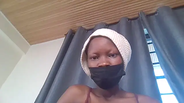 Snapshot of Derah_O chatting on July 2026 10:43:01 AM Derah O online show from July 2026 10:43:01 AM
