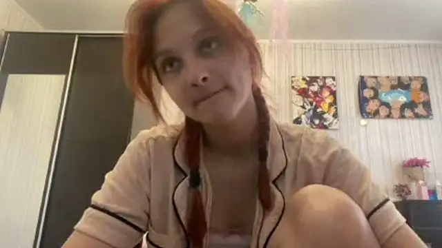 Snapshot of LatarshaWishard chatting on June 2026 03:43:01 PM LatarshaWishard online show from June 2026 03:43:01 PM