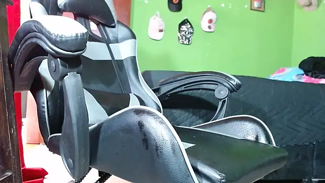 Arian Pervert online show from January 2025 03:43:01 PM