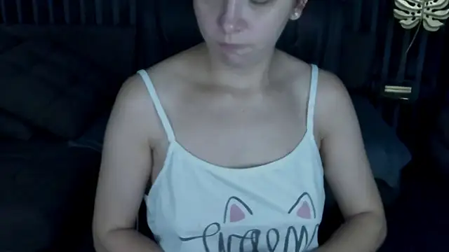 Livia Shy online show from July 2026 06:02:02 PM