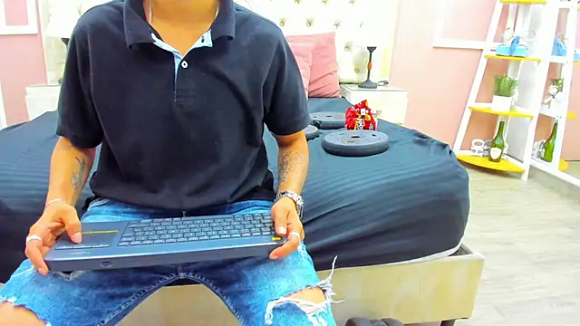 Pixelriott online show from July 2026 05:29:02 PM