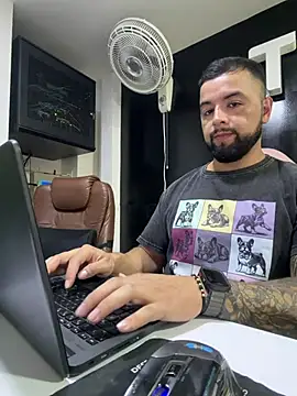 SalvatoreAbu online show from June 2026 09:13:01 PM