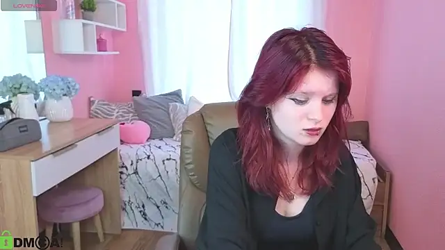 Snapshot of Fox__Cute chatting on July 2026 01:09:01 AM Fox Cute online show from July 2026 01:09:01 AM