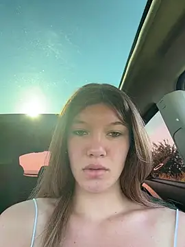 girl-Emily online show from June 2026 04:41:02 AM