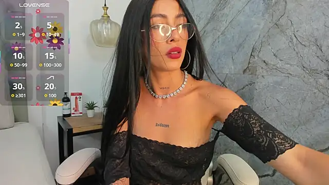 Snapshot of coonie_paige chatting on June 2026 07:18:02 PM coonie paige online show from June 2026 07:18:02 PM