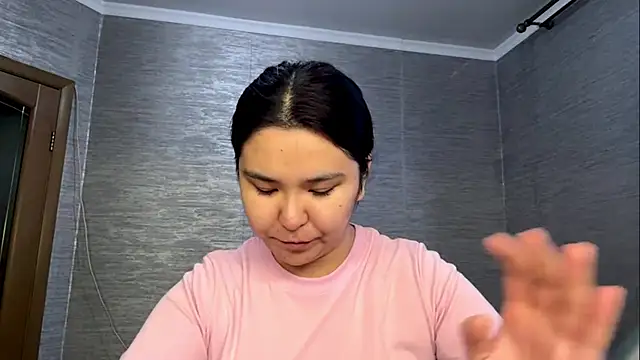 Snapshot of takatsukisenn chatting on June 2026 02:19:01 PM takatsukisenn online show from June 2026 02:19:01 PM