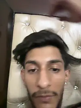 Snapshot of ronnnnn718 chatting on June 2026 05:57:02 PM ronnnnn718 online show from June 2026 05:57:02 PM