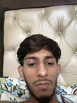 Snapshot of ronnnnn718 chatting on July 2026 11:20:02 PM ronnnnn718 online show from July 2026 11:20:02 PM