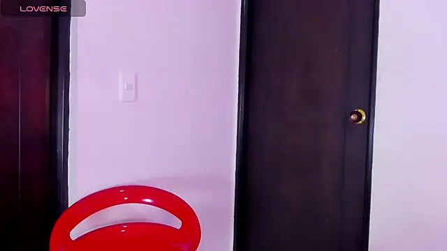 Snapshot of kataleya_saenz1 chatting on June 2026 12:44:02 PM kataleya saenz1 online show from June 2026 12:44:02 PM
