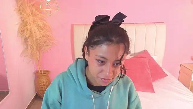 valeria  torres online show from July 2026 10:43:02 AM