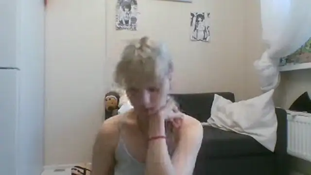Snapshot of DinaKolter chatting on July 2026 03:32:02 PM DinaKolter online show from July 2026 03:32:02 PM