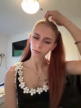 CherryBellaa online show from June 2026 07:01:02 PM