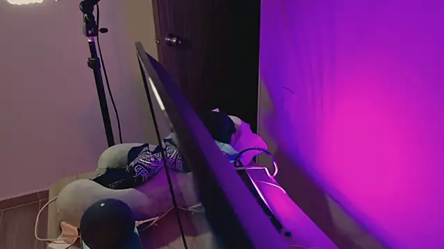 Samy Twink online show from July 2026 02:51:02 AM