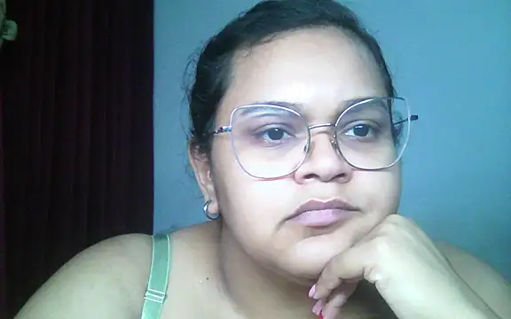 soymelancia online show from June 2026 10:34:02 PM
