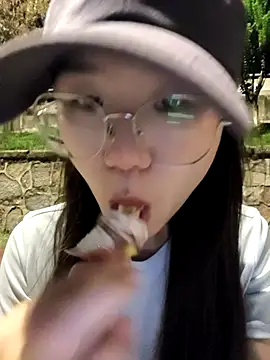 Snapshot of xiaomin666 chatting on July 2026 04:42:02 PM xiaomin666 online show from July 2026 04:42:02 PM