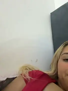 Snapshot of hannie- chatting on July 2026 05:40:02 AM hannie- online show from July 2026 05:40:02 AM