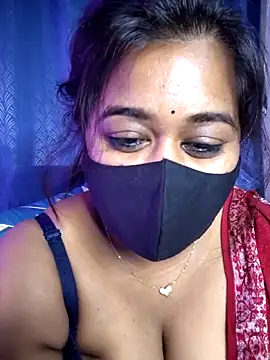 Snapshot of beauty_lisa- chatting on June 2026 06:43:01 PM beauty lisa- online show from June 2026 06:43:01 PM