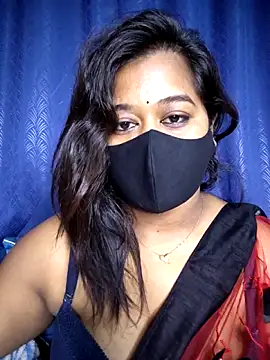 Snapshot of beauty_lisa- chatting on June 2026 09:14:01 AM beauty lisa- online show from June 2026 09:14:01 AM