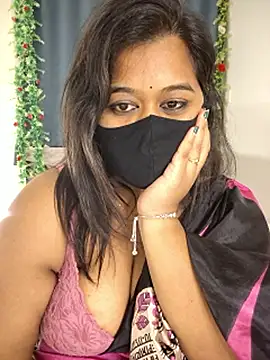 Snapshot of beauty_lisa- chatting on June 2026 08:21:01 PM beauty lisa- online show from June 2026 08:21:01 PM