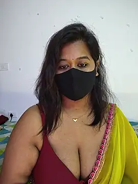 Snapshot of beauty_lisa- chatting on July 2026 02:19:01 PM beauty lisa- online show from July 2026 02:19:01 PM