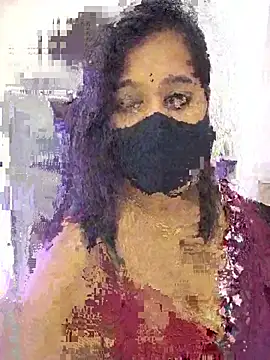 Snapshot of beauty_lisa- chatting on July 2026 08:29:01 PM beauty lisa- online show from July 2026 08:29:01 PM