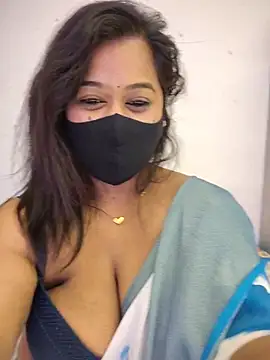 Snapshot of beauty_lisa- chatting on July 2026 02:47:02 PM beauty lisa- online show from July 2026 02:47:02 PM