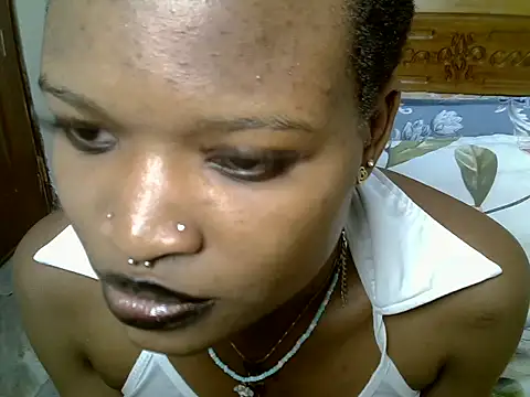 Snapshot of Blaqlova chatting on July 2026 06:20:01 AM Blaqlova online show from July 2026 06:20:01 AM