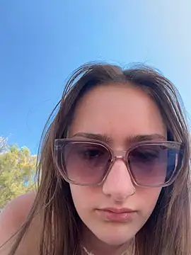 Snapshot of Violet_Velvet chatting on June 2026 01:59:01 PM Violet Velvet online show from June 2026 01:59:01 PM