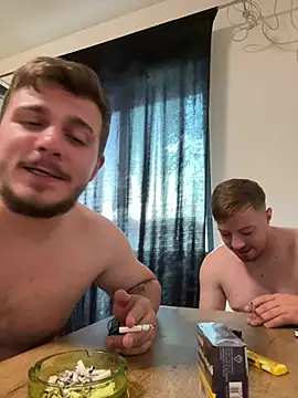 Snapshot of 00WildCouple00 chatting on June 2026 05:16:01 PM 00WildCouple00 online show from June 2026 05:16:01 PM