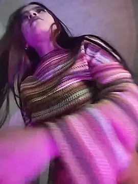 SOFISQUIIRT online show from June 2026 10:52:01 PM