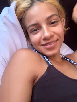 Snapshot of Young_Latin_Couple_ chatting on June 2026 08:36:01 PM Young Latin Couple online show from June 2026 08:36:01 PM