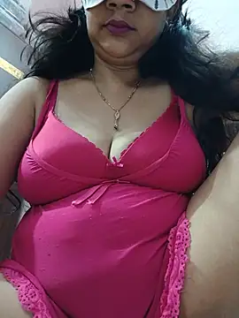 Snapshot of rashmi007 chatting on June 2026 01:50:01 PM rashmi007 online show from June 2026 01:50:01 PM
