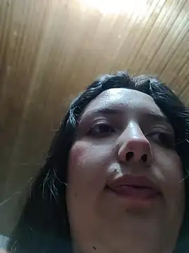 Snapshot of Bella_Karoline chatting on July 2026 02:05:17 AM Bella Karoline online show from July 2026 02:05:17 AM