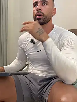 Snapshot of Mateo_Ospina_ chatting on July 2026 07:51:01 PM Mateo Ospina online show from July 2026 07:51:01 PM