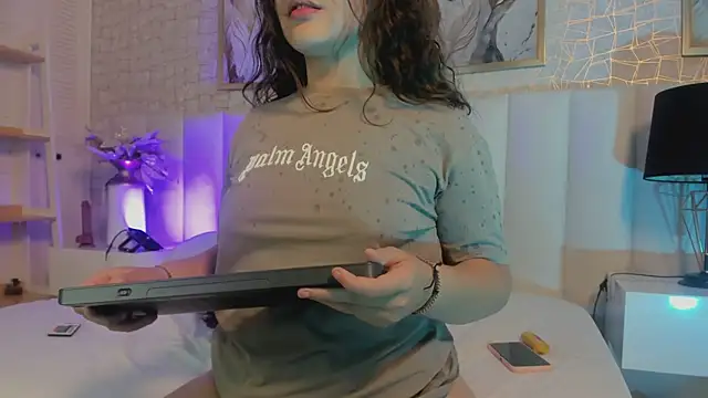 sofia vance online show from July 2026 05:54:02 AM