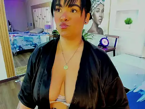 Vivi Wollds online show from June 2026 04:15:02 AM