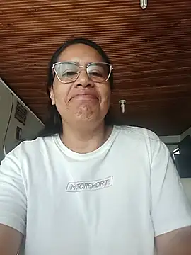 Snapshot of Emilif_ chatting on August 2026 03:25:01 PM Emilif online show from August 2026 03:25:01 PM