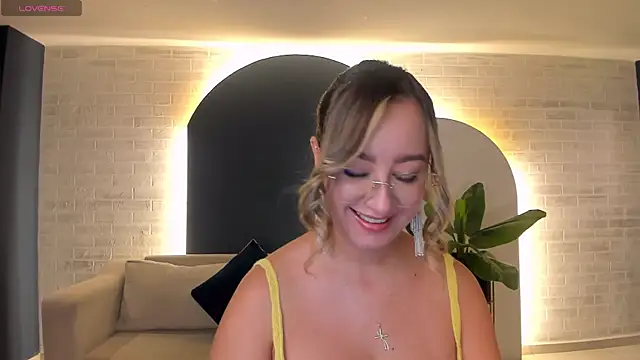 Snapshot of NovaSinclairX chatting on July 2026 11:49:02 AM NovaSinclairX online show from July 2026 11:49:02 AM