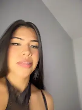 Snapshot of Doll_Maddy_ chatting on June 2026 03:20:02 AM Doll Maddy online show from June 2026 03:20:02 AM