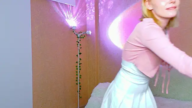 SweeetMia online show from July 2026 03:00:02 AM