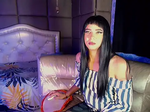 Snapshot of Clarissa_Gill chatting on June 2026 10:43:02 PM Clarissa Gill online show from June 2026 10:43:02 PM