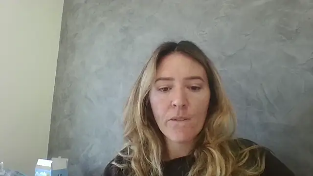 gigibaby93 online show from June 2026 09:56:01 AM