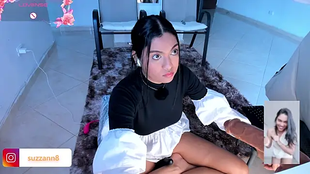 SUZZAN-R online show from June 2026 10:35:01 PM