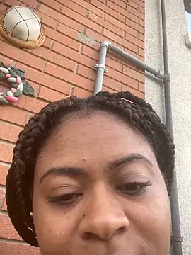 Snapshot of la_manzana chatting on June 2026 09:12:02 AM la manzana online show from June 2026 09:12:02 AM