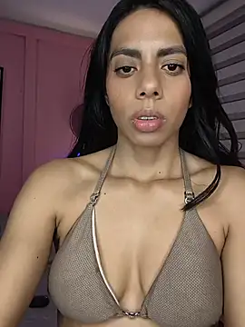 Snapshot of Jasmiinn_ chatting on June 2026 03:22:01 AM Jasmiinn online show from June 2026 03:22:01 AM