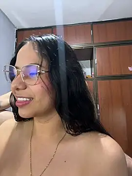 Snapshot of ColombianSexyCouple_ chatting on July 2026 06:47:02 AM ColombianSexyCouple online show from July 2026 06:47:02 AM