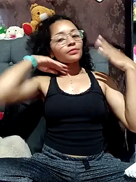 Snapshot of Estrella2001 chatting on June 2026 08:46:01 PM Estrella2001 online show from June 2026 08:46:01 PM