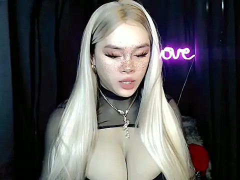 Snapshot of ExpensiveTiffanyxx chatting on July 2026 12:00:02 PM ExpensiveTiffanyxx online show from July 2026 12:00:02 PM