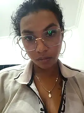 sophiagomezx online show from July 2026 08:46:01 PM